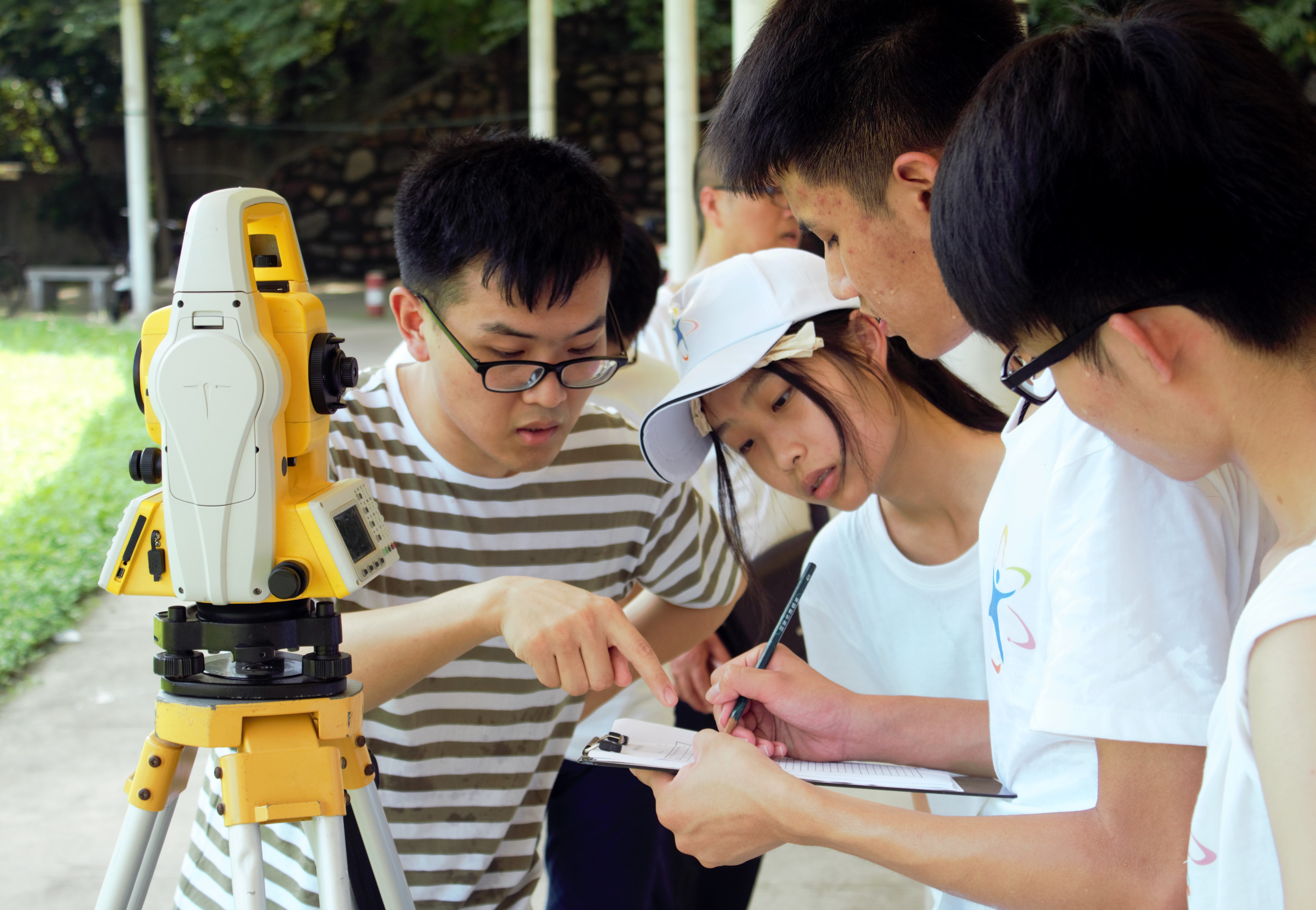 2018年中国地质大学分营信息工程班测量学实习体验